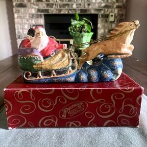 San Francisco Music Box Co~Santa Claus Is Coming To Town~WORKING